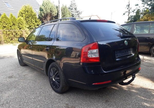 Skoda Octavia cena 14999 przebieg: 163841, rok produkcji 2011 z Trzemeszno małe 46